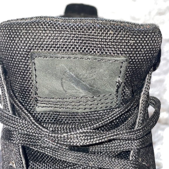 9.5 Timberland's - Picture 3 of 8